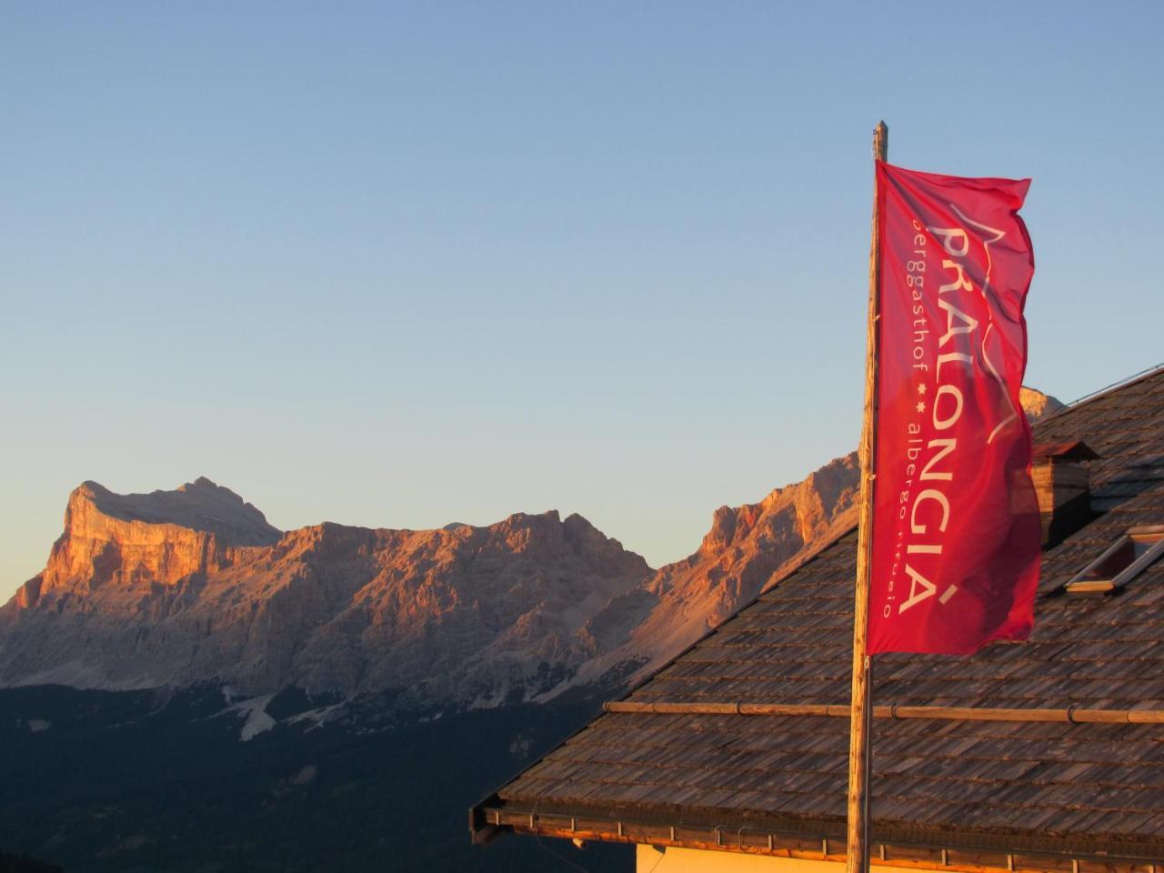 فيلا Rifugio Alpino Pralongia كورفارا إنْ بادِيا المظهر الخارجي الصورة
